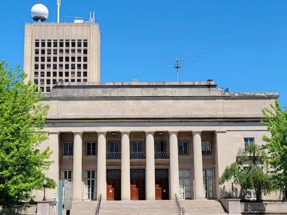 MIT SAT Requirements 2026: Is MIT the Right College for You? A Complete Roadmap with IvyStrides